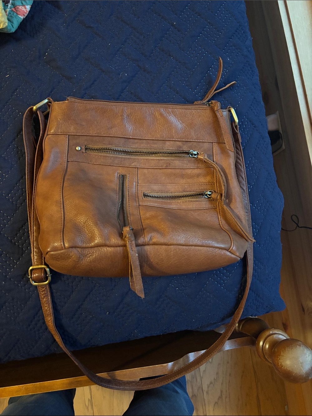 Everyday Tan Leather Crossbody with Front Zip Pockets
